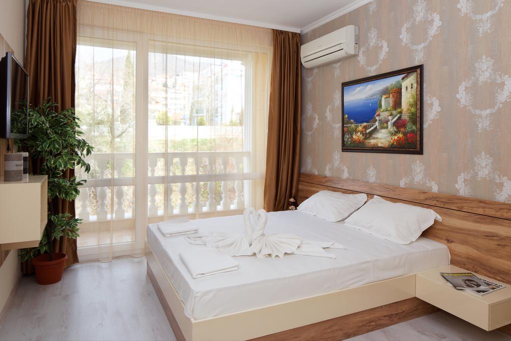 Villa Sardinia And Spa Sveti Vlas Exterior photo